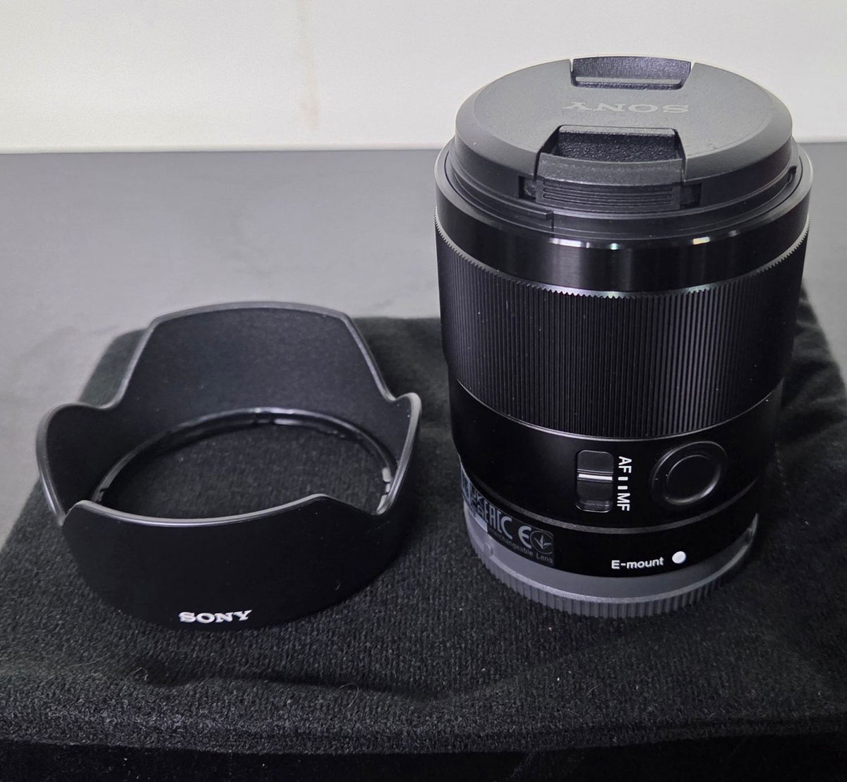 Sony Fe 35mm F1.8 Large Aperture Prime Lens (SEL35F18F)